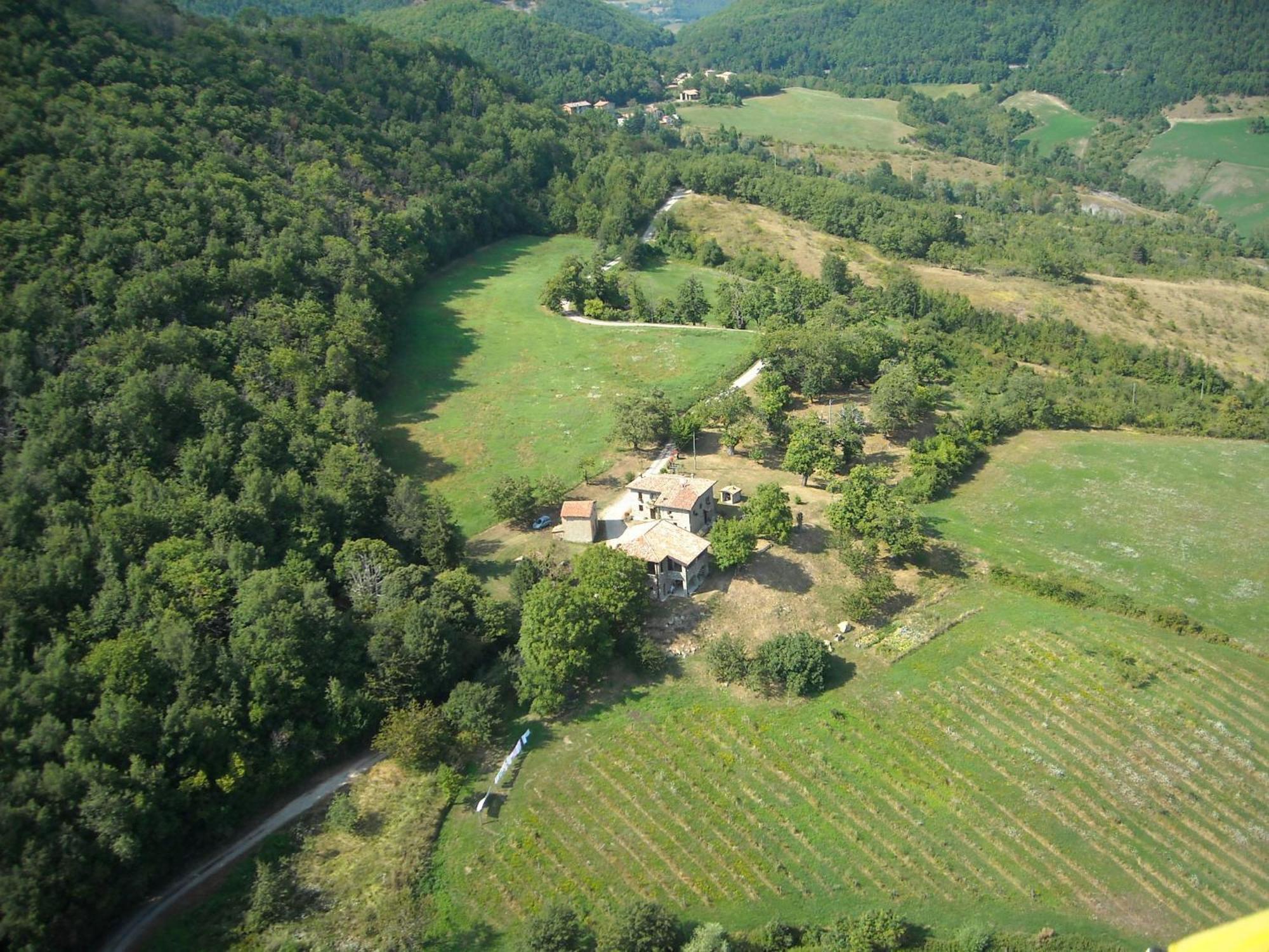 הוילה Castel dʼAiano La Piana Dei Castagni מראה חיצוני תמונה